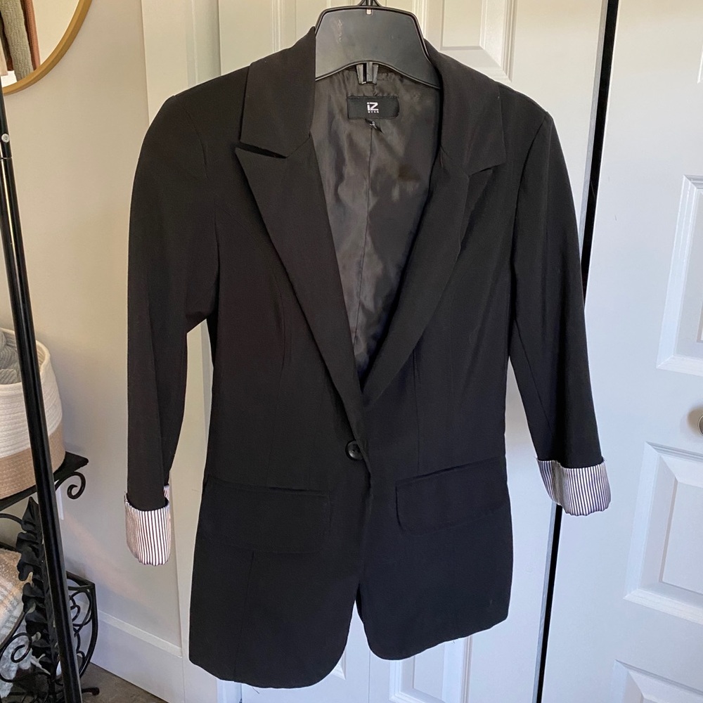 Blazer with silky sleeves